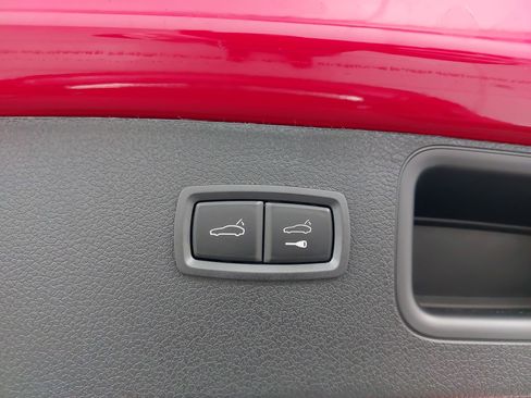 New 2026 Porsche Macan Turbo image 15