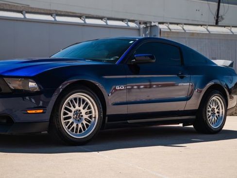 Used 2012 Ford Mustang GT Premium w/ Security Pkg image 37