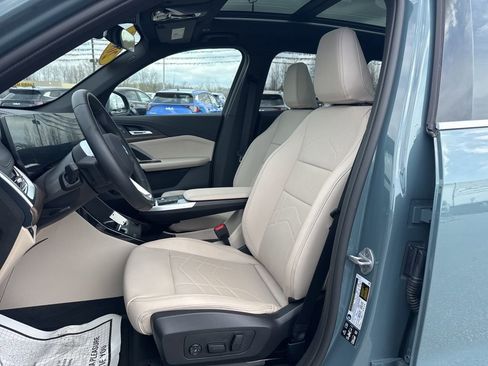 Used 2025 BMW X1 xDrive28i w/ Technology Package image 11
