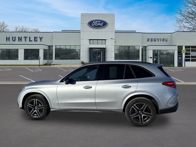Used 2025 Mercedes-Benz GLC 300 4MATIC w/ AMG Line image 7