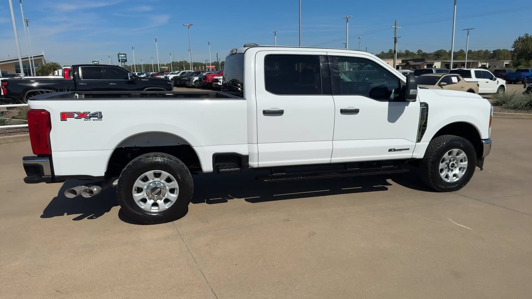 Used 2024 Ford F250 XLT w/ FX4 Off-Road Package AWD/4WD image 8