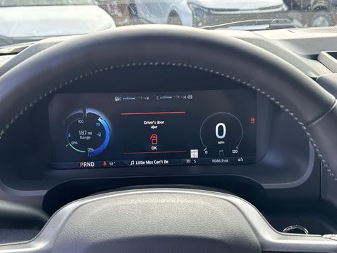 Used 2024 Ford F150 Lightning Flash w/ Max Trailer Tow Package image 27