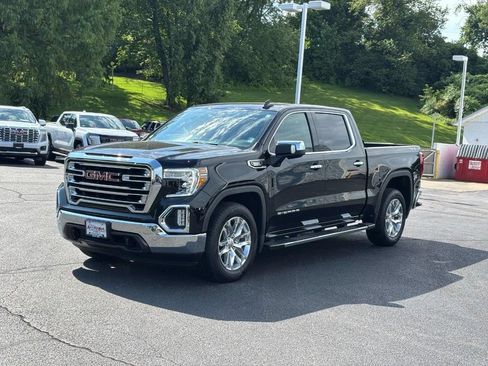 Used 2022 GMC Sierra 1500 SLT w/ SLT Premium Plus Package AWD/4WD image 7