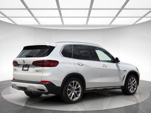 Used 2022 BMW X5 xDrive45e AWD/4WD image 8