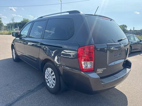 Used 2014 Kia Sedona LX FWD image 7