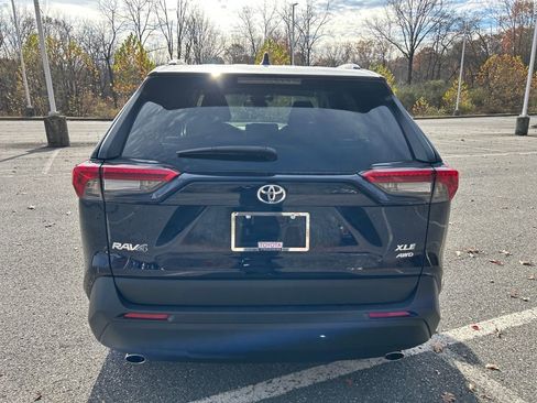 New 2025 Toyota RAV4 XLE image 4
