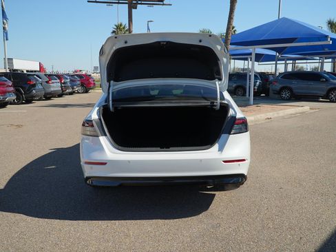 Used 2024 Honda Accord EX-L image 7