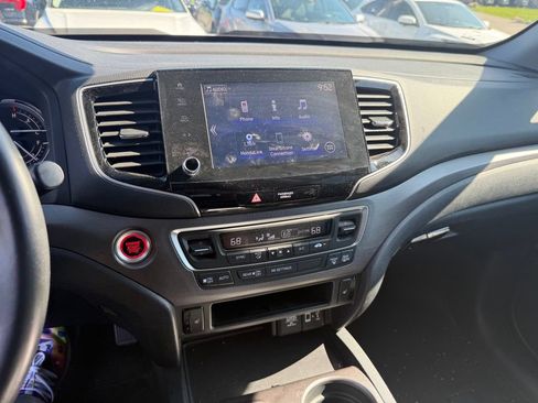 Certified 2023 Honda Ridgeline RTL image 11