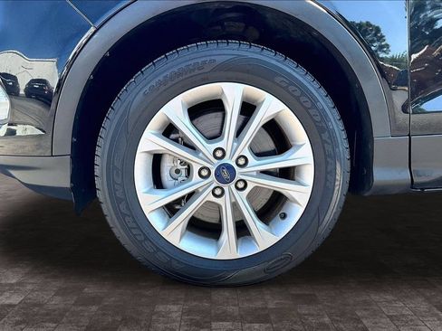 Used 2018 Ford Escape SE w/ Ford Safe & Smart Package AWD/4WD image 34
