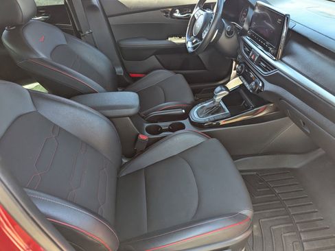 Used 2022 Kia Forte GT image 11