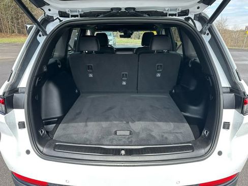 Used 2025 Jeep Grand Cherokee Altitude image 22