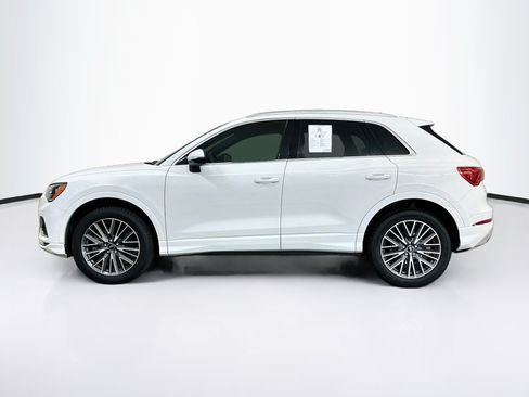 Used 2022 Audi Q3 2.0T Premium w/ Convenience Package AWD/4WD image 4