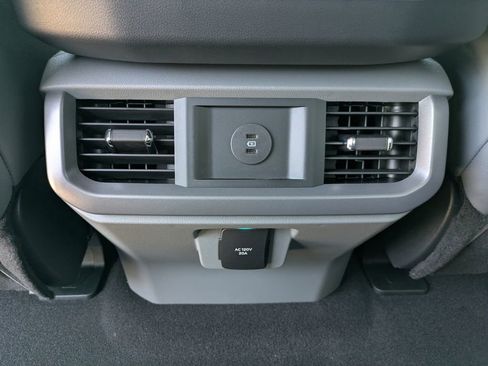 New 2025 Ford F150 Lightning Flash AWD/4WD image 15