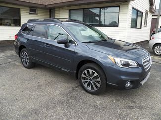 Used 2017 Subaru Outback 2.5i Limited image 1