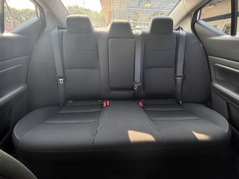 Used 2025 Nissan Altima 2.5 SV FWD image 39