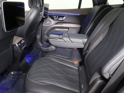 Used 2023 Mercedes-Benz EQS 580 4MATIC SUV image 39