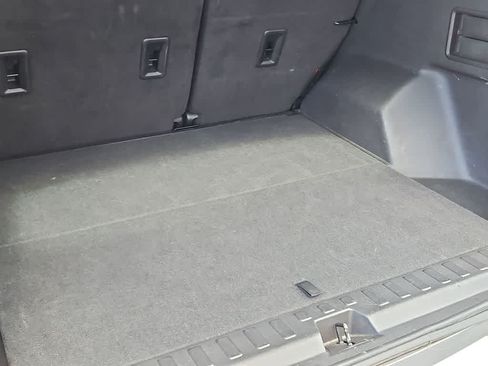 Used 2024 Chevrolet Equinox LT FWD image 23