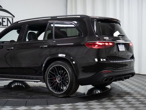 Certified 2024 Mercedes-Benz GLS 63 AMG 4MATIC image 31