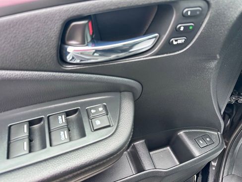 Used 2022 Honda Pilot Special Edition image 12
