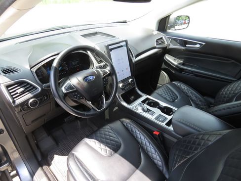 Used 2023 Ford Edge Titanium w/ Cargo Accessory Package AWD/4WD image 11