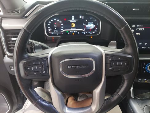 Used 2022 GMC Sierra 1500 Denali AWD/4WD image 9