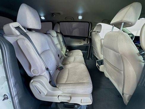 Used 2019 Honda Odyssey EX image 31