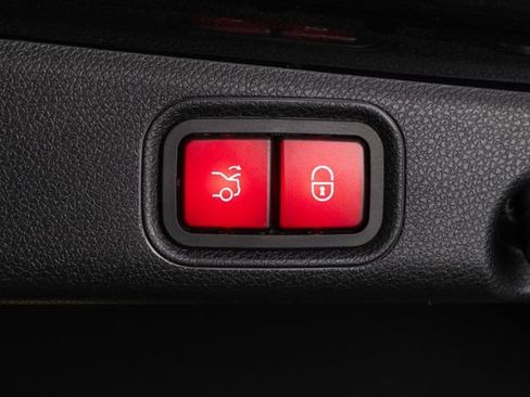 Certified 2022 Mercedes-Benz E 350 4MATIC Sedan image 32