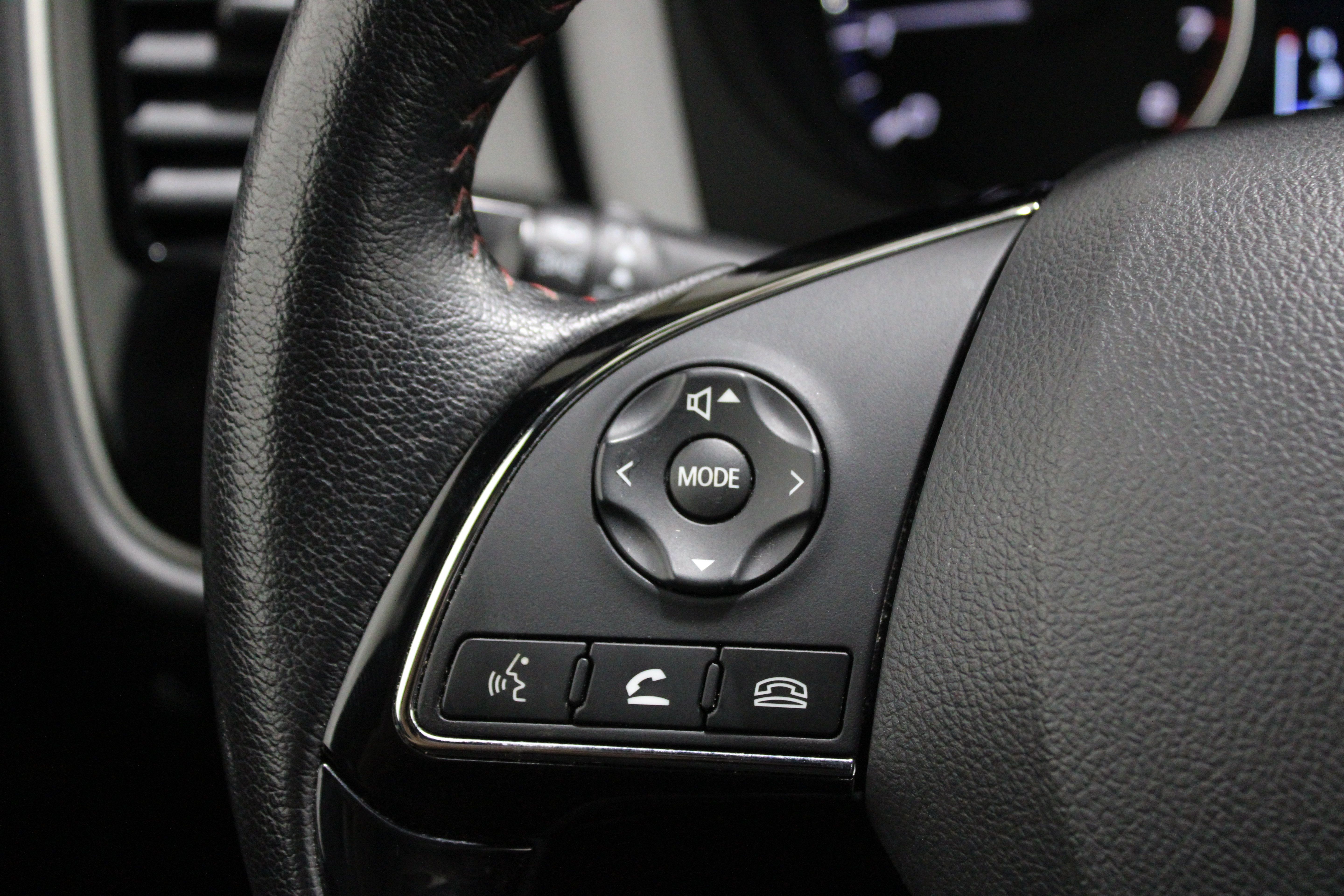 Used 2020 Mitsubishi Outlander SE FWD image 18