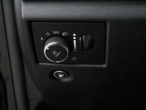 Used 2020 Jeep Grand Cherokee Limited X AWD/4WD image 28