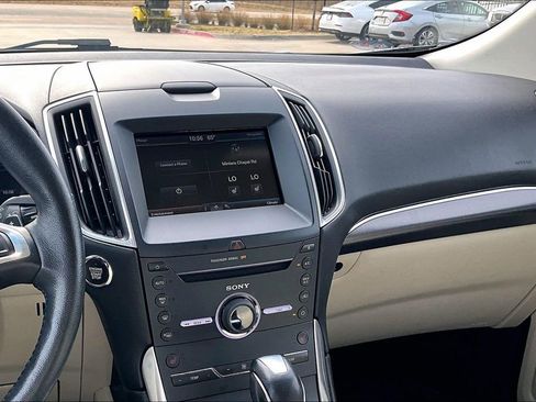 Used 2015 Ford Edge Titanium w/ Technology Package image 8