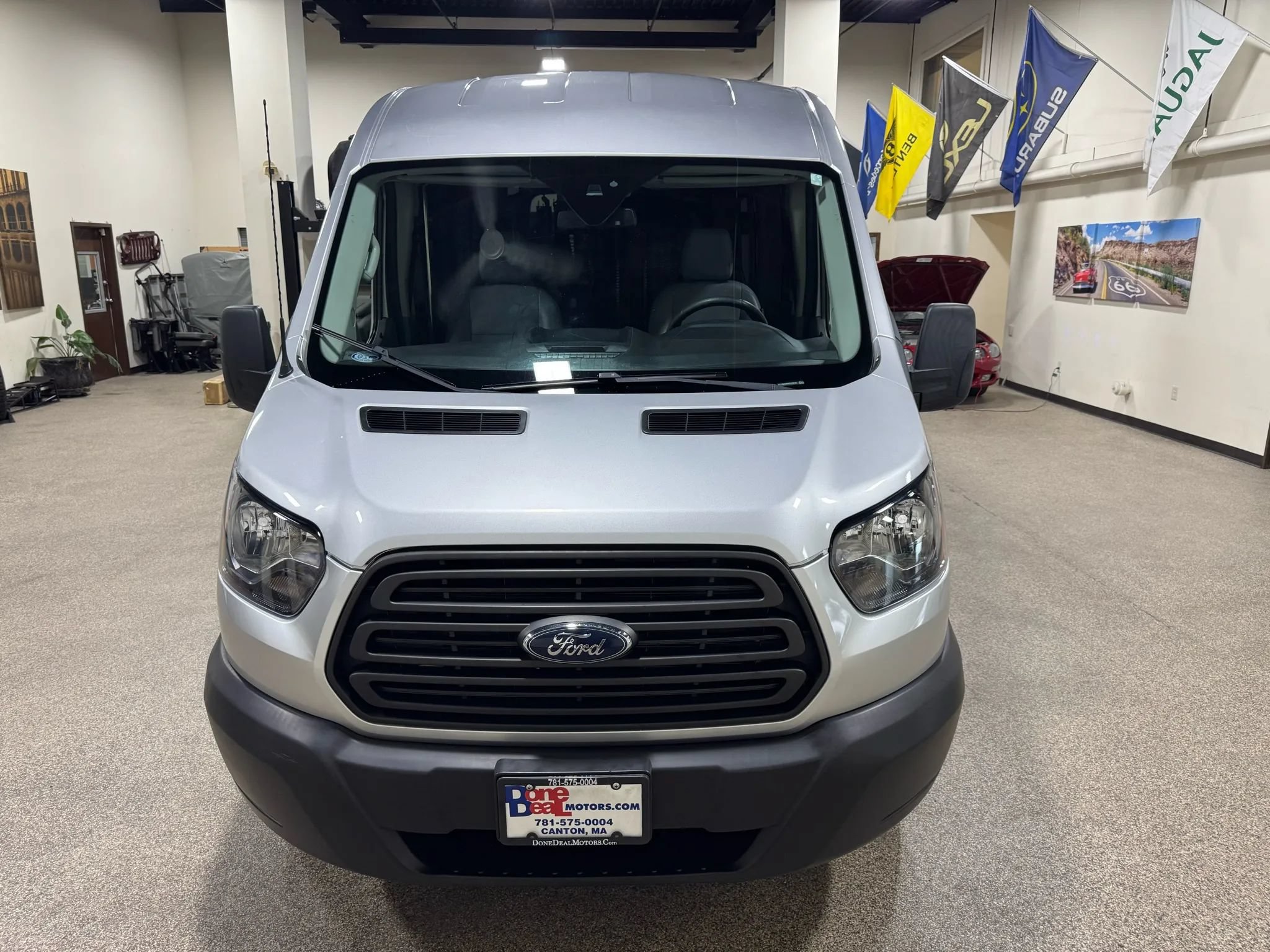Used 2019 Ford Transit 250 148 Medium Roof RWD image 14