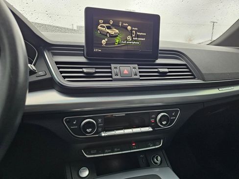 Used 2020 Audi Q5 2.0T Premium w/ Titanium Sport Package image 30