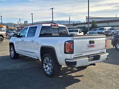 Used 2018 GMC Sierra 1500 Denali w/ Denali Ultimate Package image 5