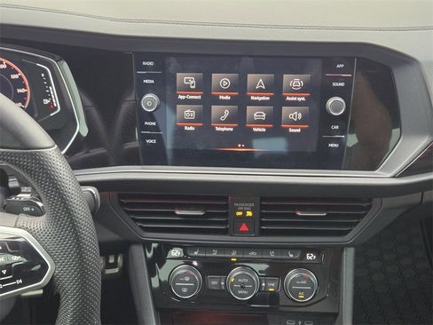 Used 2023 Volkswagen Jetta GLI Autobahn image 13