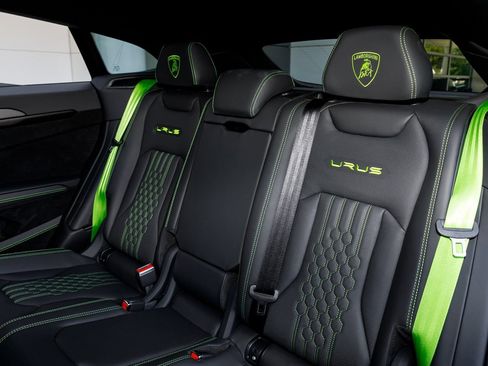 Used 2023 Lamborghini Urus Performante AWD/4WD image 63