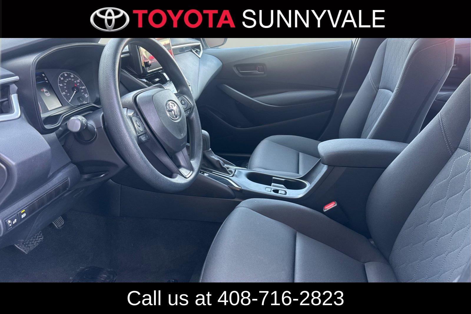 Used 2025 Toyota Corolla LE FWD image 14