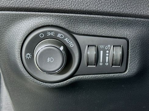 Used 2021 Jeep Compass Trailhawk w/ Convenience Group image 17