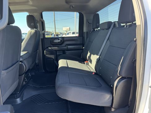 Used 2023 Chevrolet Silverado 2500 LT image 29