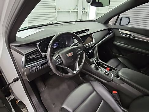 Used 2023 Cadillac XT6 Luxury image 11