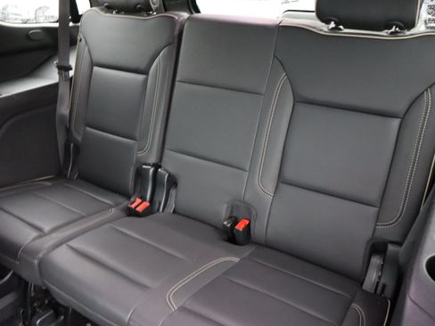 Used 2023 Chevrolet Tahoe Premier w/ Premium Package 2 AWD/4WD image 34