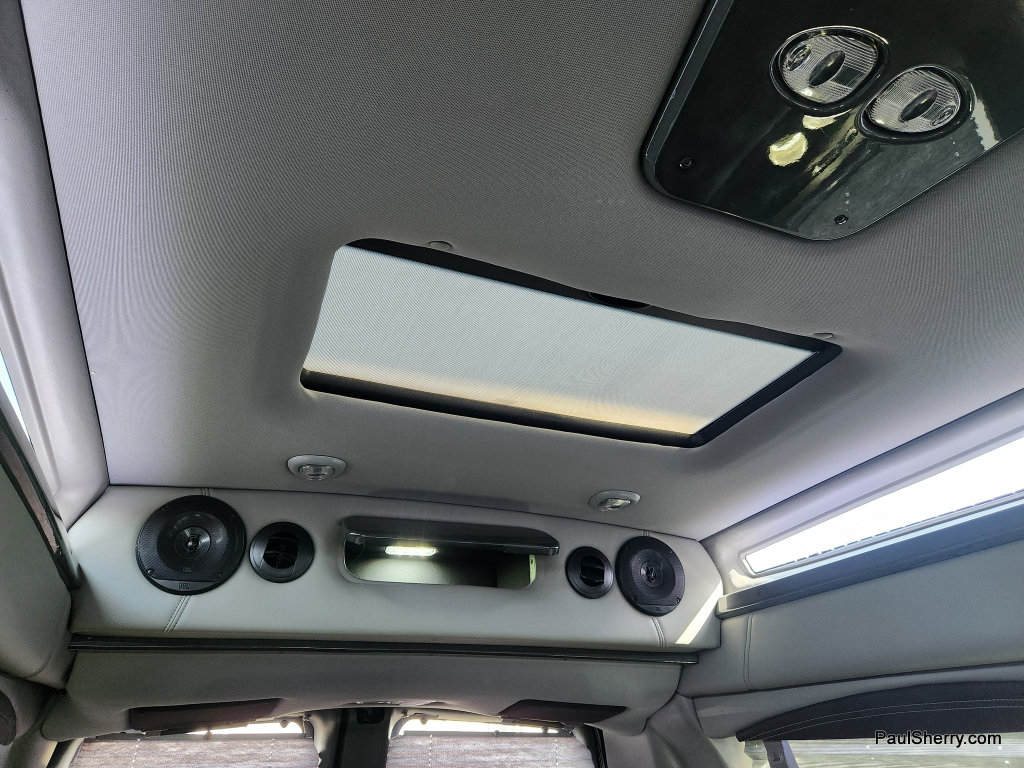 Used 2021 Chevrolet Express 2500 LS w/ Enhanced Convenience Package RWD image 6
