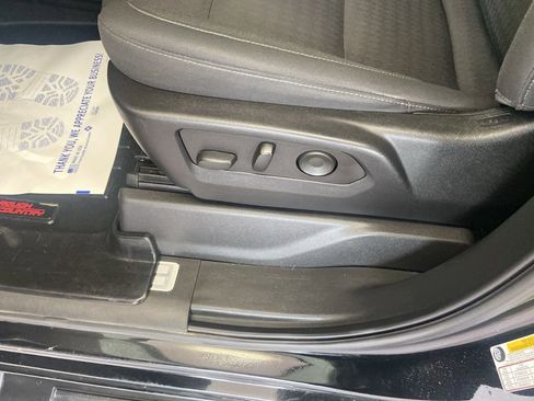 Used 2022 Chevrolet Silverado 1500 RST image 9