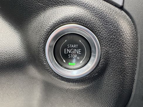 Used 2023 Chevrolet Silverado 1500 Custom RWD image 11