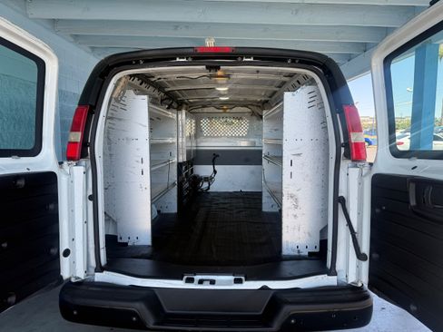 Used 2014 Chevrolet Express 1500 AWD image 5