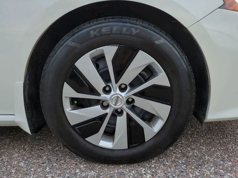 Used 2019 Nissan Altima 2.5 S image 11