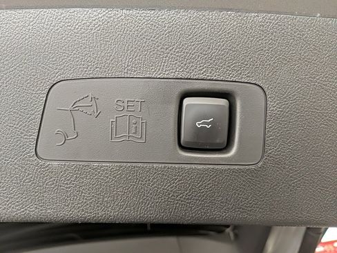 Certified 2022 Lincoln Corsair AWD w/ Premium Package image 8