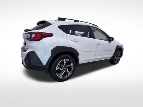 Used 2024 Subaru Crosstrek 2.0i Premium AWD/4WD image 8