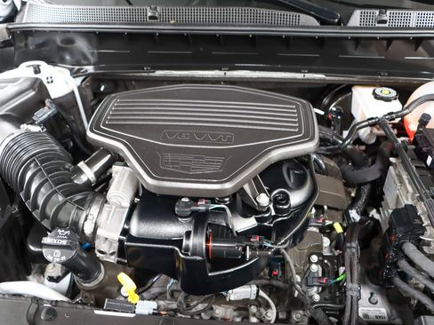 Used 2023 Cadillac XT6 Sport image 34