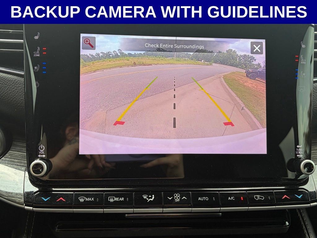 Used 2022 Jeep Wagoneer Series II AWD/4WD image 3