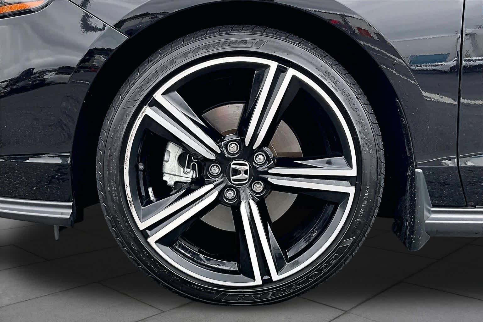 Used 2024 Honda Accord Sport image 11